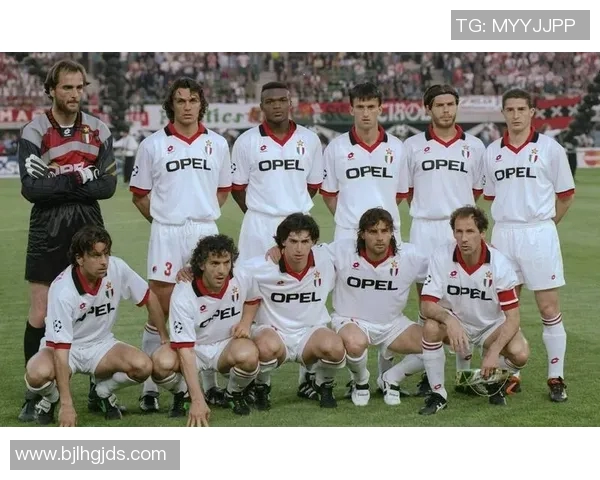 冲突升级!AC米兰与教练发生激烈争执 冲突升级!AC米兰与教练发生激烈争执