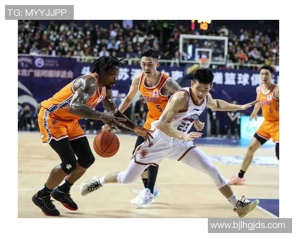 CBA新秀崭露头角 打破传统格局开启新时代篮球篇章