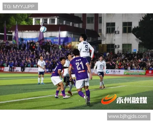 今日焦点战揭幕足球八卦对决球迷热议赛场内外精彩纷呈